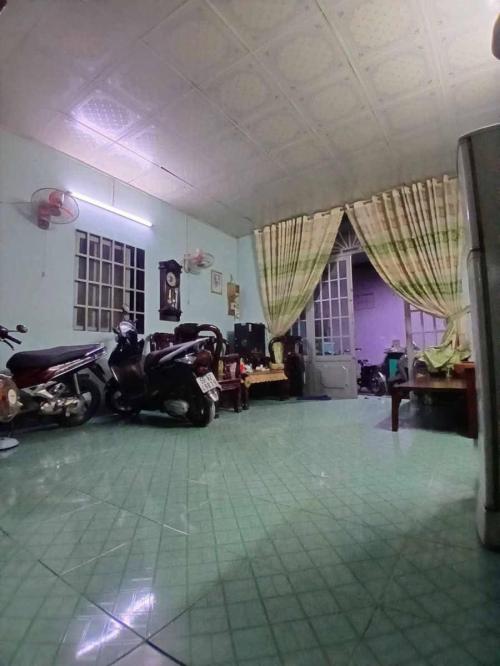 Nhà 2 Tầng Mặt Tiền Kinh Doanh Quận 7 - Giá Sỉ 3.9 Tỷ